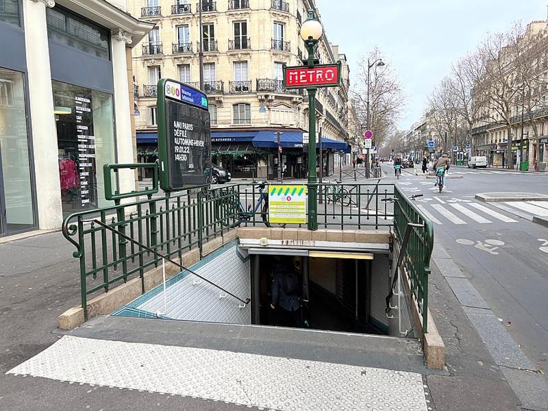 Apartment En Plein Coeur De Deuxieme Arrondissement Quartier Montergueil Chatelet *